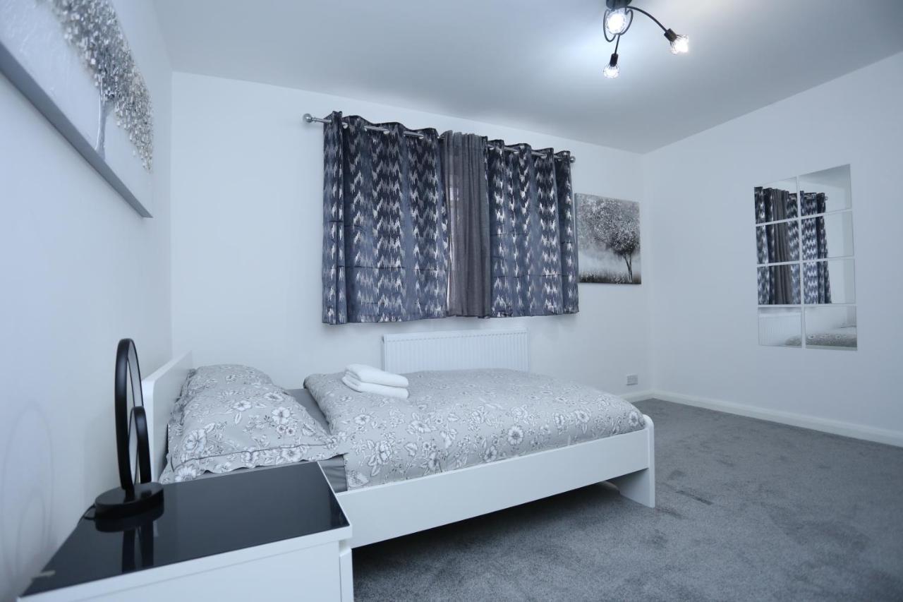 Abbeywood Station House London Apartman Kültér fotó